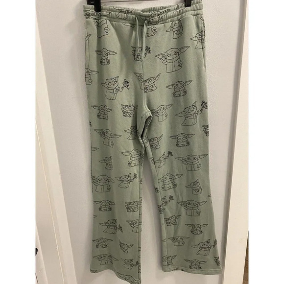WOMENS STAR WARS BABY YODA PANTS SIZE MEDIUM PERFECT CONDITION - Picture 3 of 7